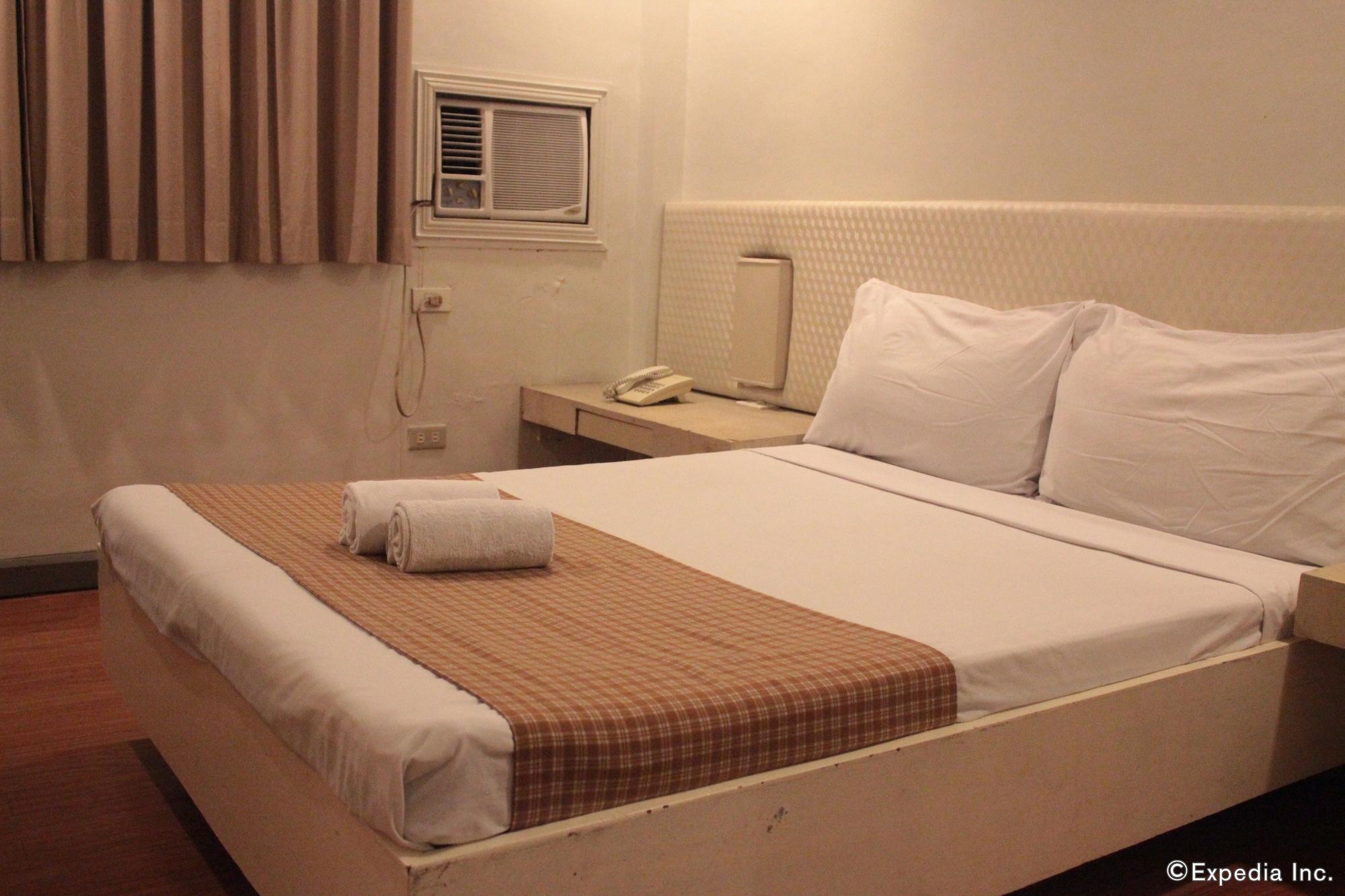 The Orange Place Hotel - San Juan San Juan  المظهر الخارجي الصورة