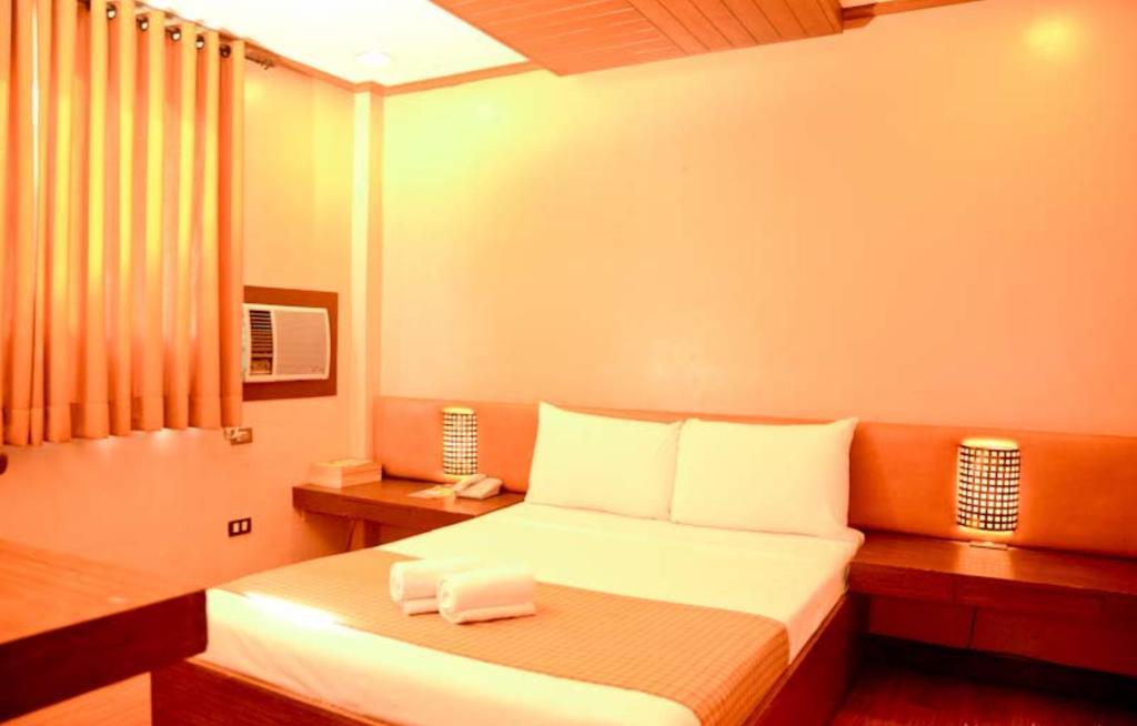 The Orange Place Hotel - San Juan San Juan  الغرفة الصورة