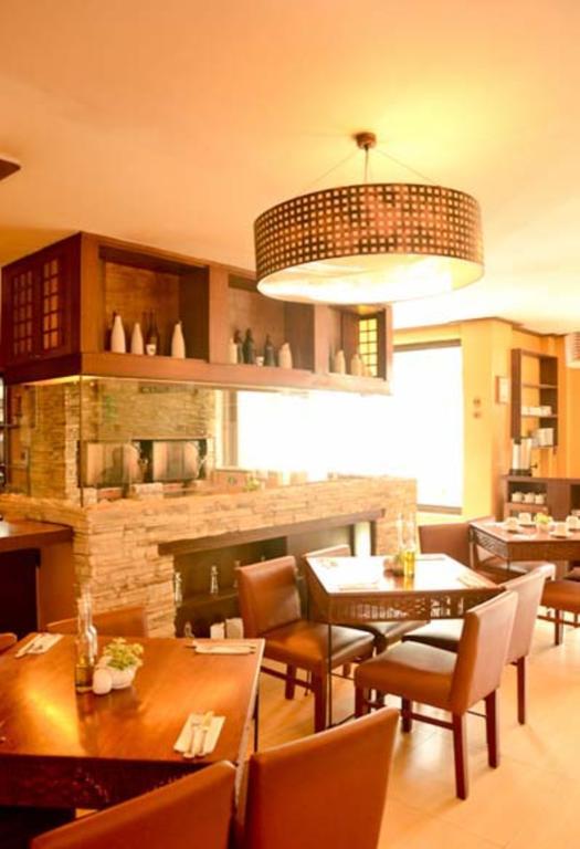 The Orange Place Hotel - San Juan San Juan  المظهر الخارجي الصورة
